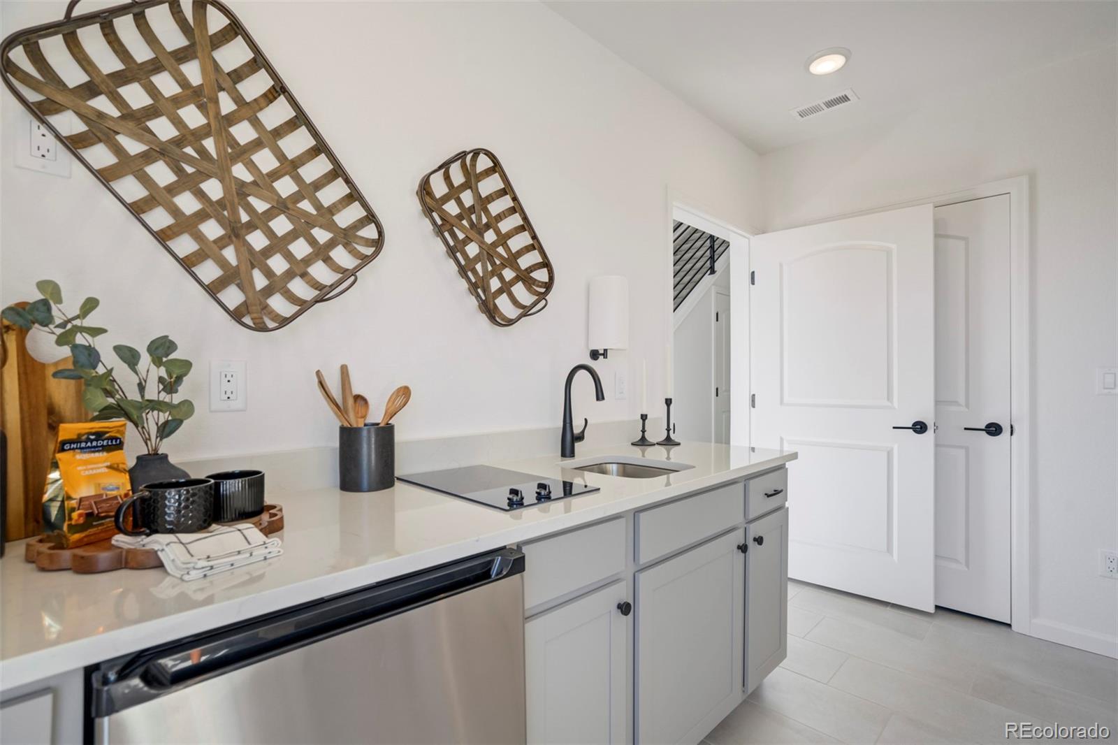 897 Beckton Heights Colorado Springs CO 80907