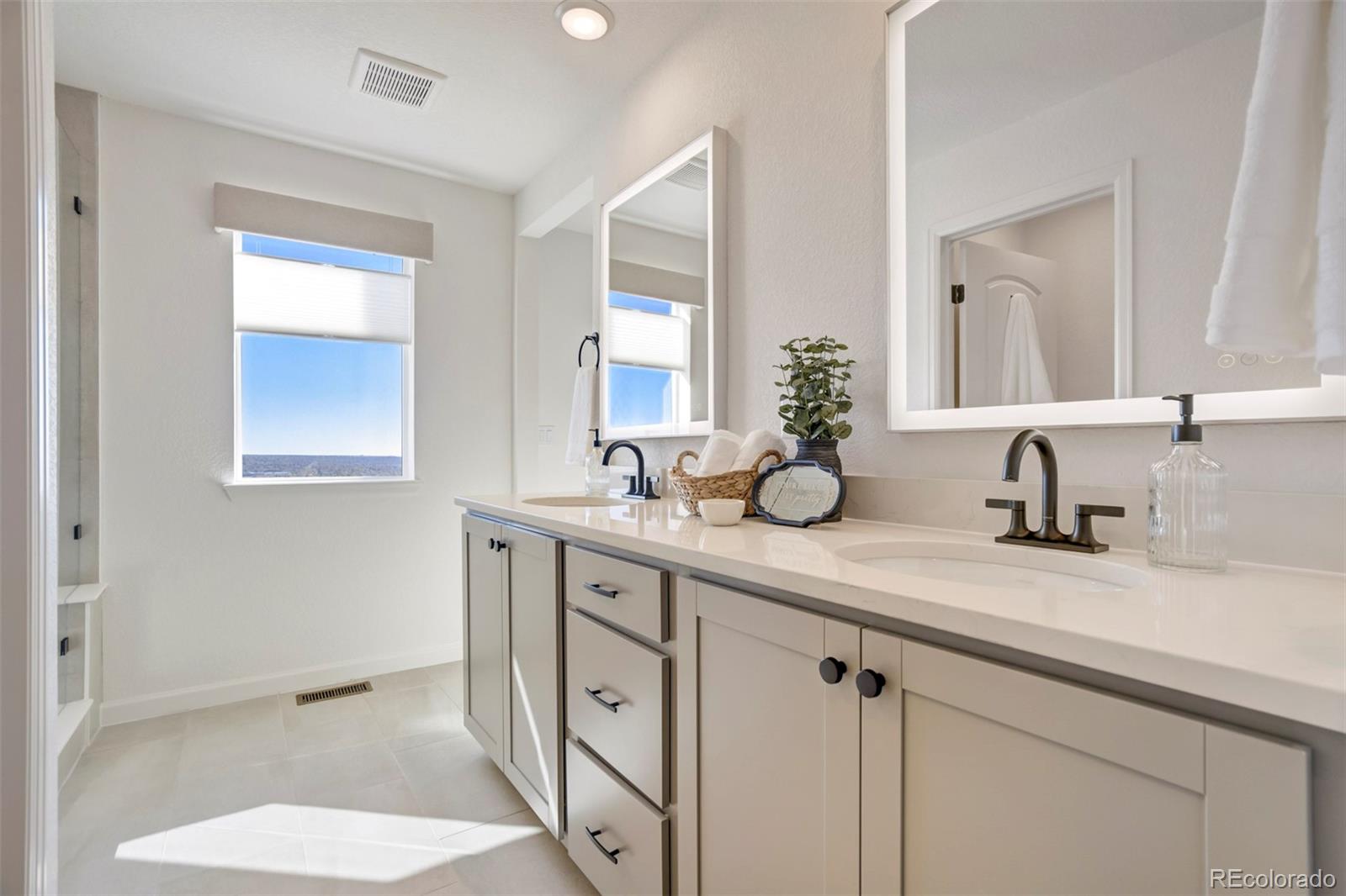897 Beckton Heights Colorado Springs CO 80907