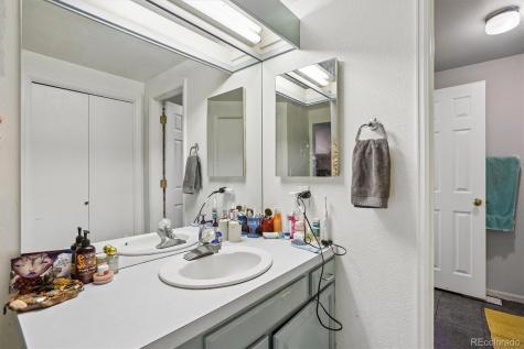 7509 S Ivanhoe Circle Centennial CO 80112