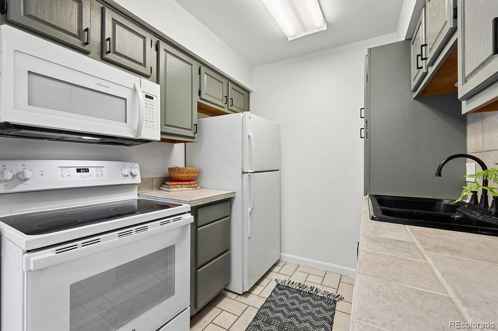 12155 E Ford Avenue Aurora CO 80012