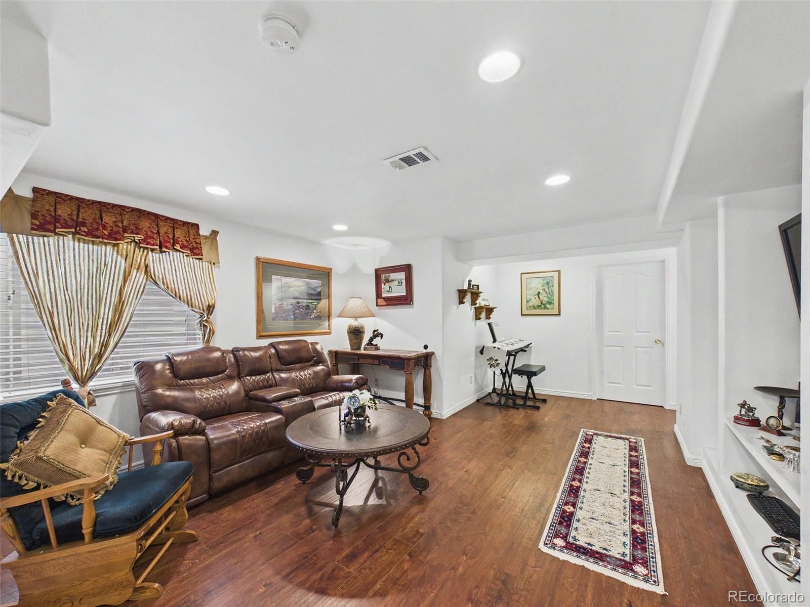 25 Lindenwood Circle Johnstown CO 80534