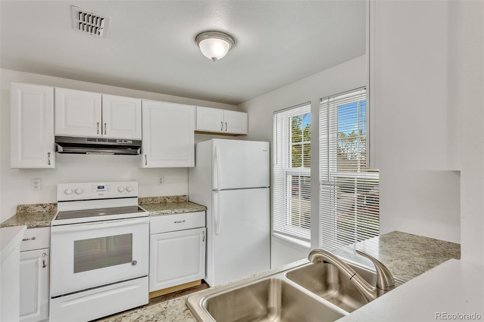 1514 S Ouray Circle Aurora CO 80017
