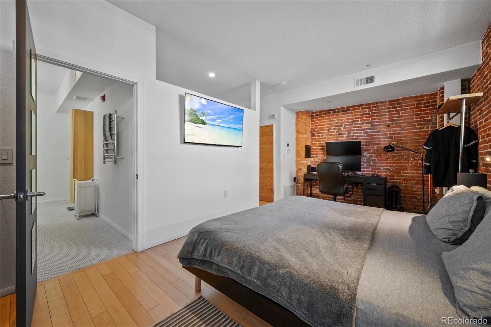 3225 Blake Street Denver CO 80205