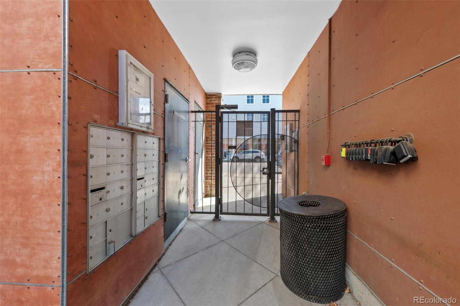 3225 Blake Street Denver CO 80205