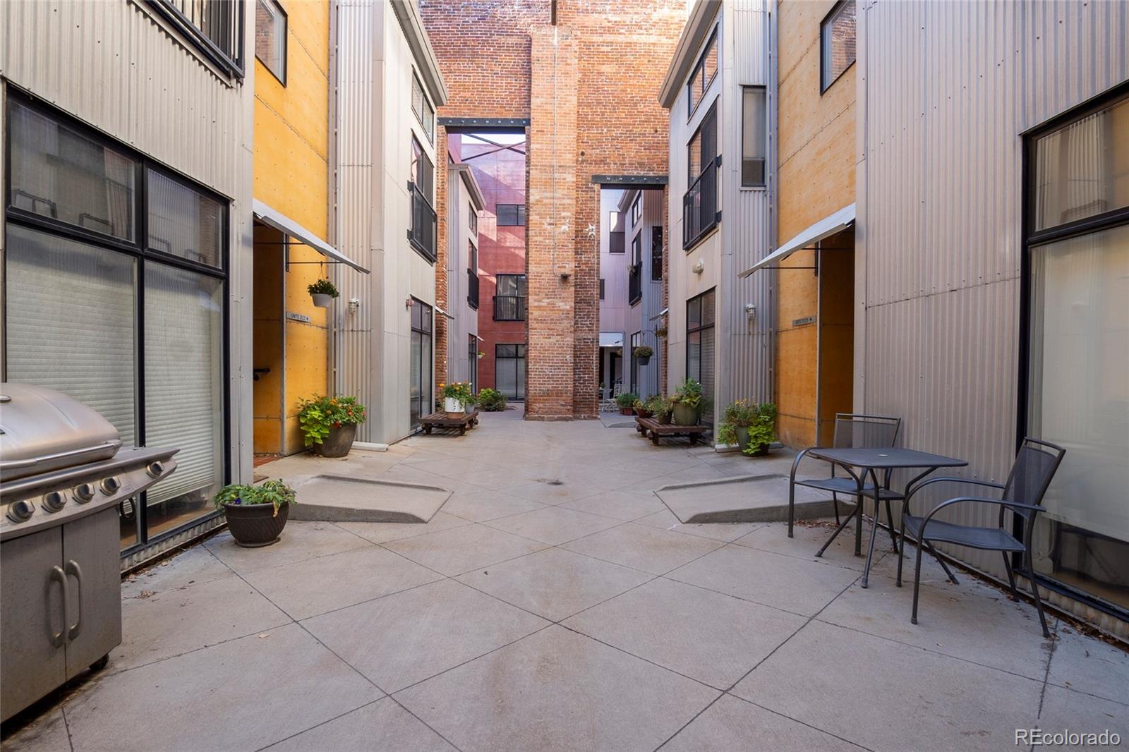 3225 Blake Street Denver CO 80205