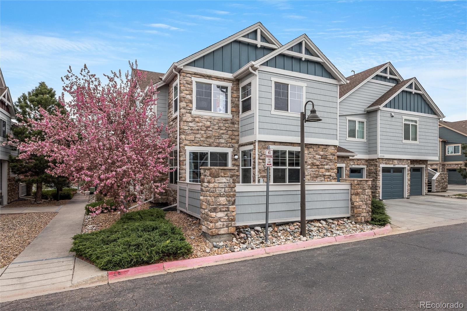 23501 Alamo Place Aurora CO 80016