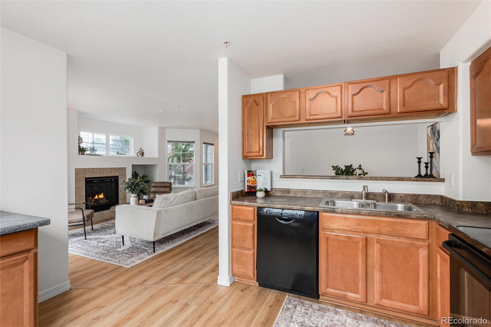 23501 Alamo Place Aurora CO 80016