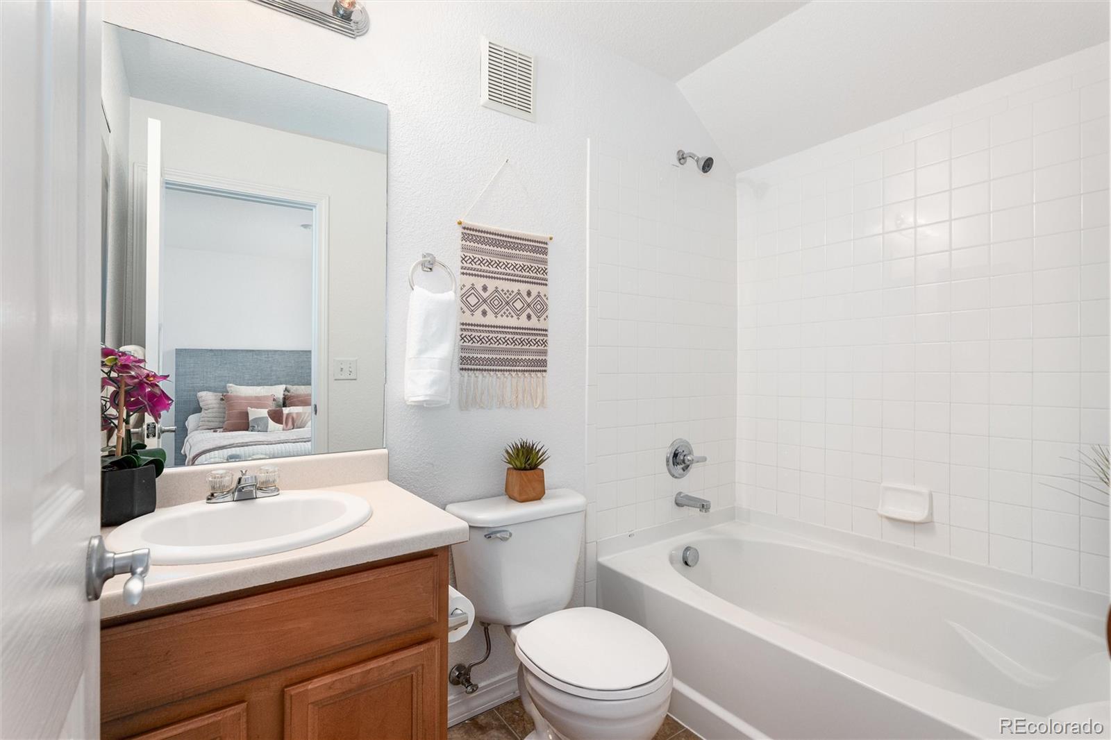 23501 Alamo Place Aurora CO 80016