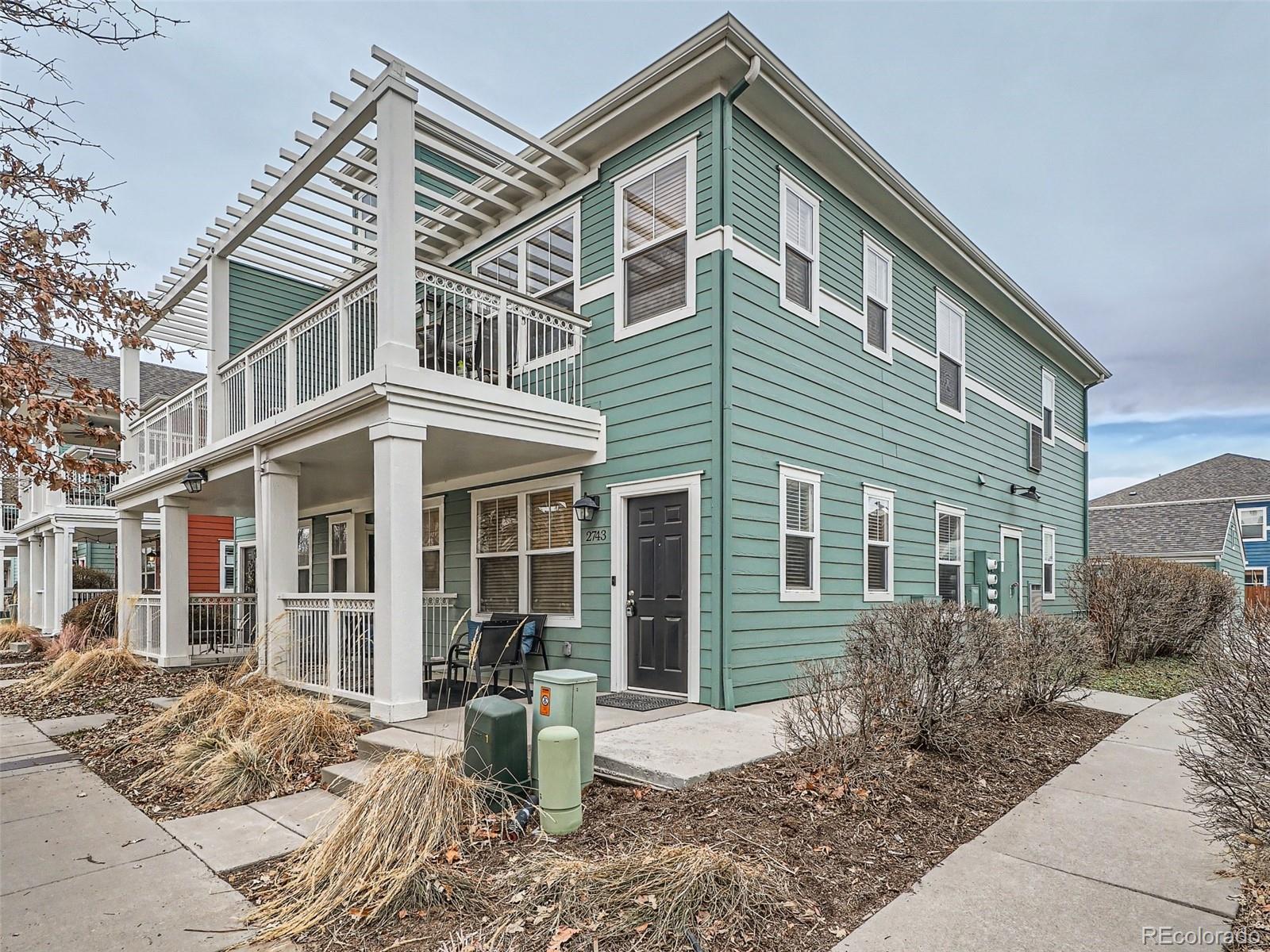 Denver CO, 2743 Roslyn Street