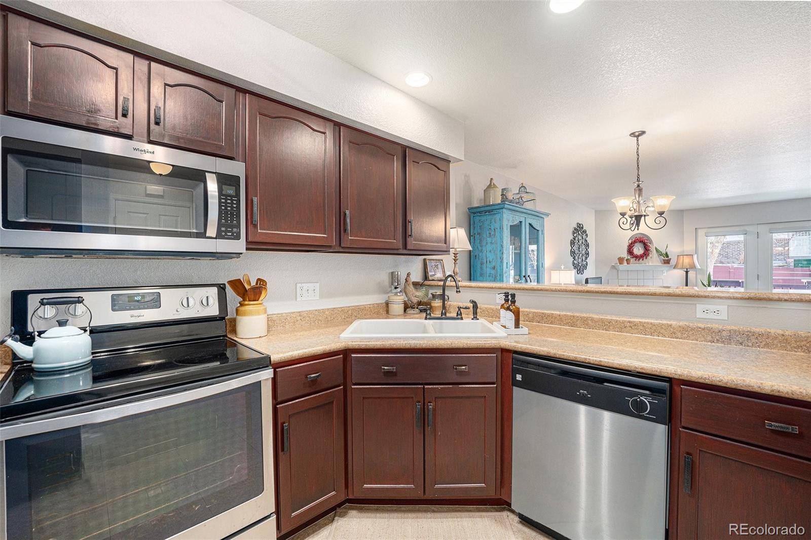 5252 W 68th Avenue Arvada CO 80003