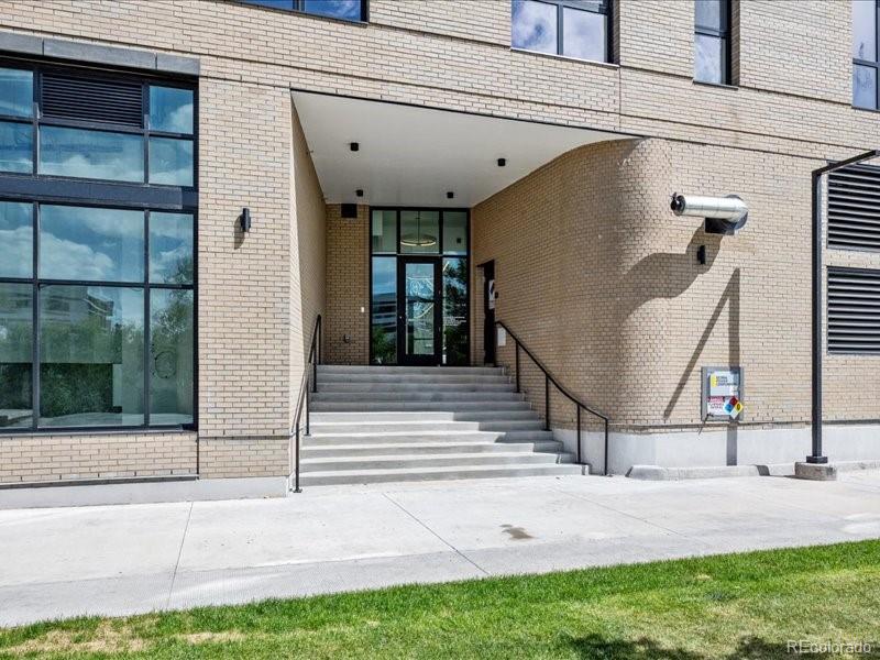 3575 Chestnut Place Denver CO 80216