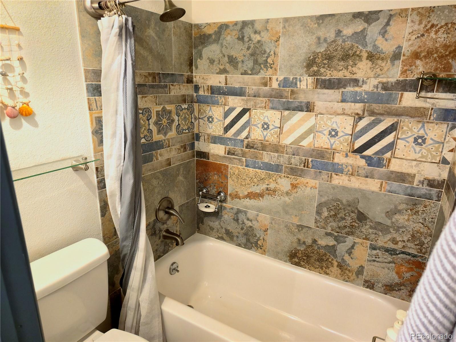 2880 S Locust Street Denver CO 80222