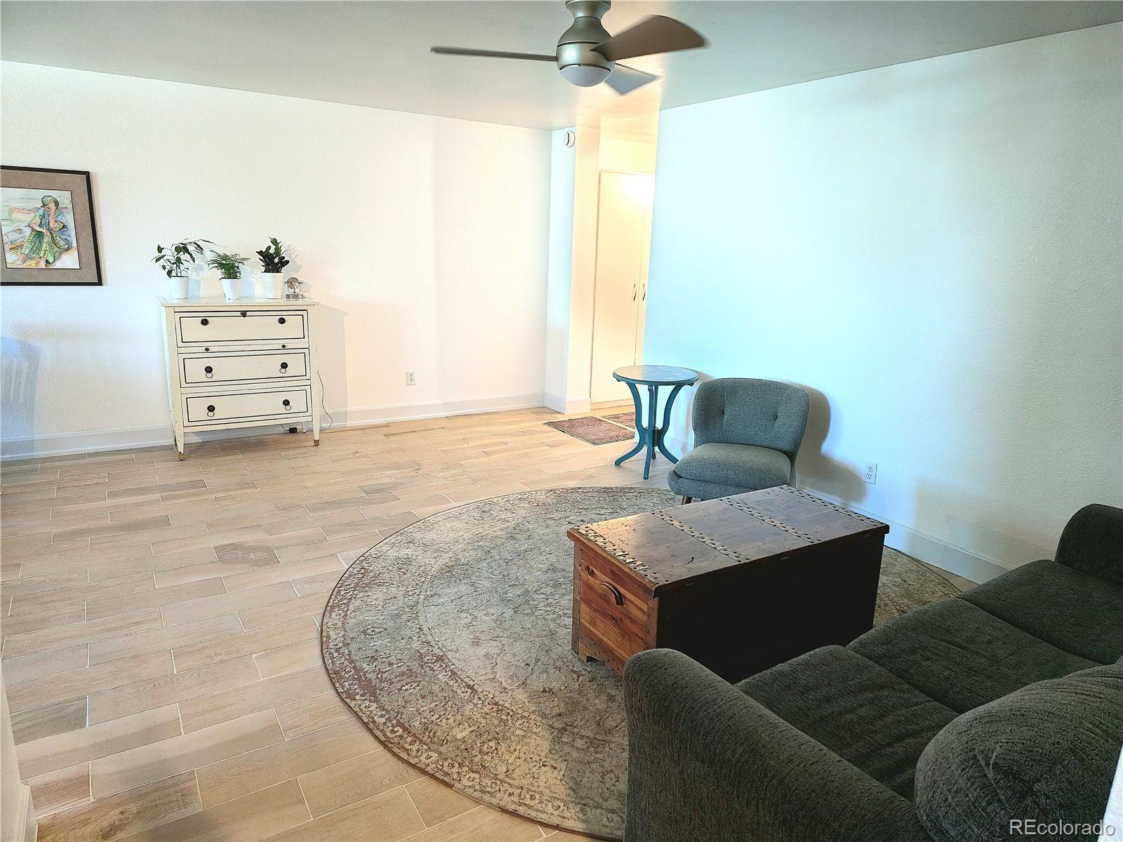 2880 S Locust Street Denver CO 80222