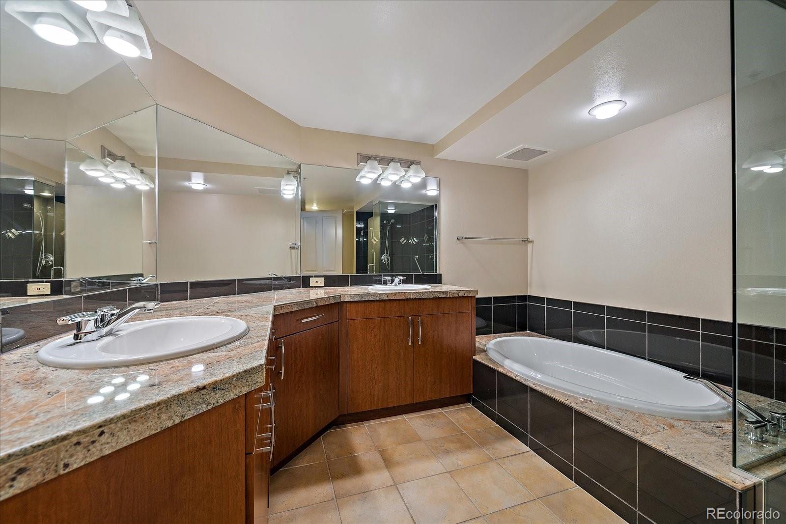 8100 E Union Avenue Denver CO 80237