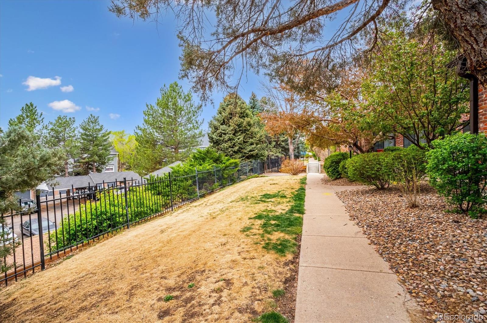 846 S Vance Street Lakewood CO 80226