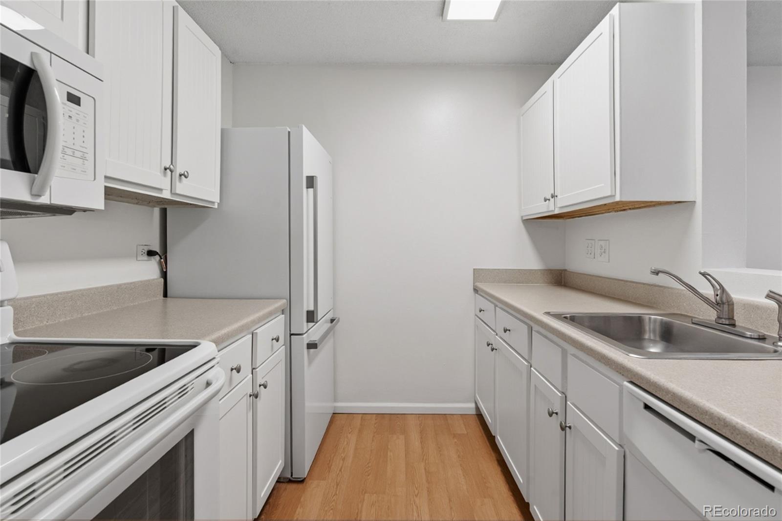 2231 S Vaughn Way Aurora CO 80014