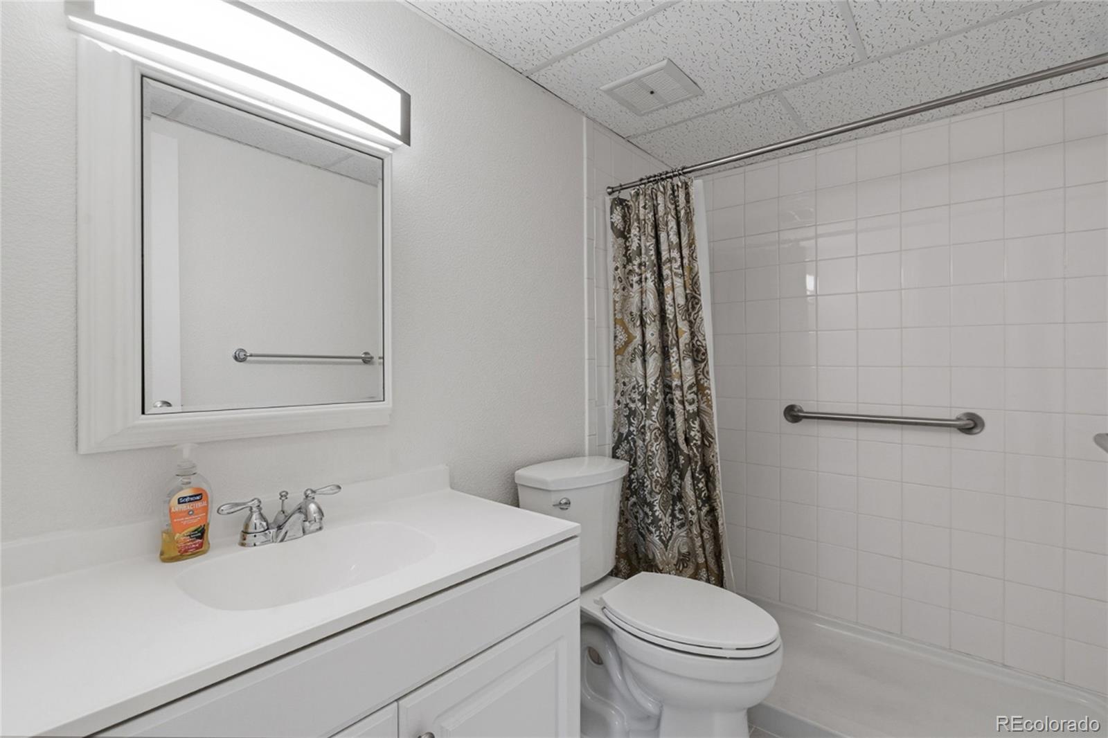 2231 S Vaughn Way Aurora CO 80014