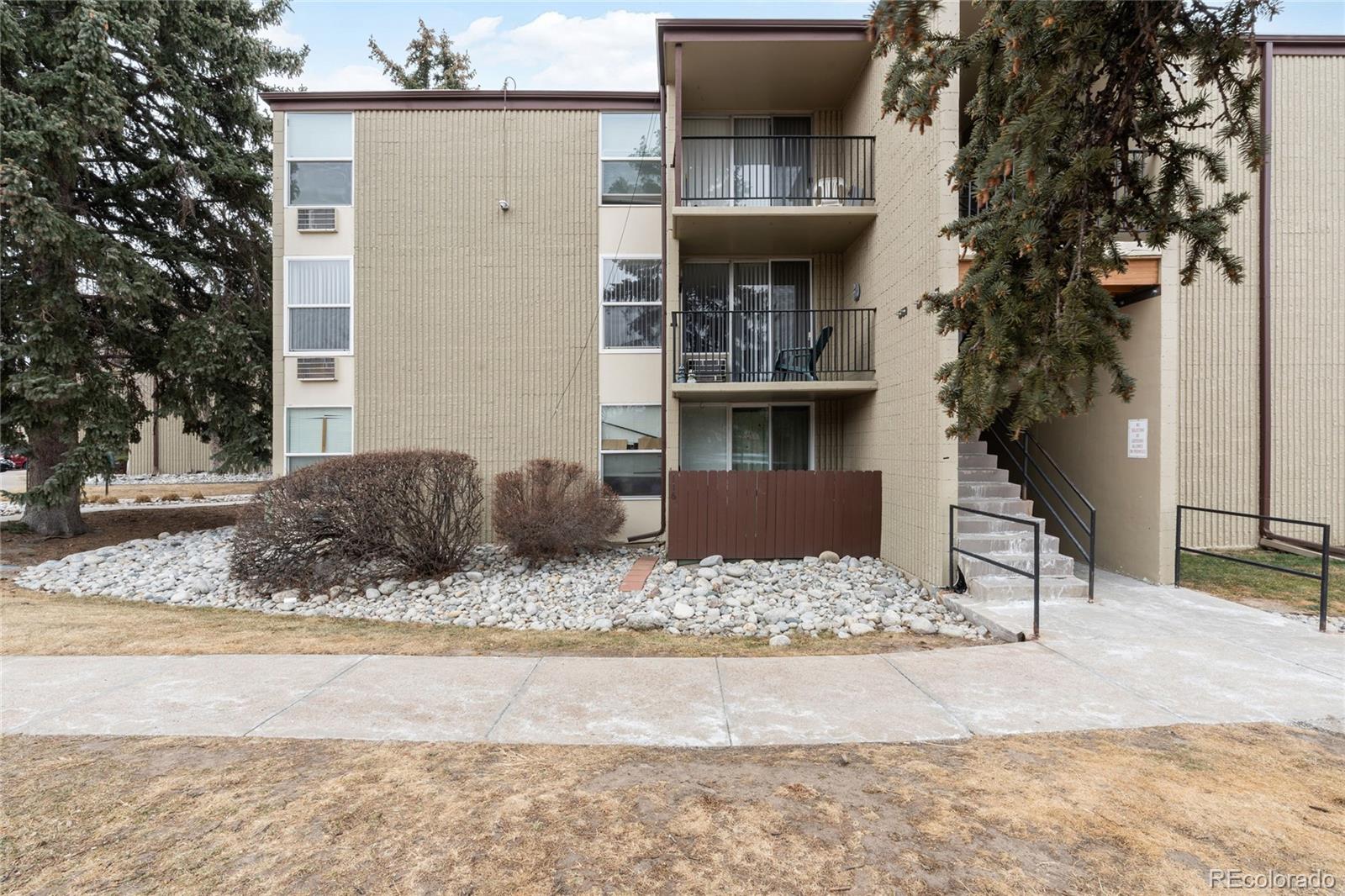 2231 S Vaughn Way Aurora CO 80014