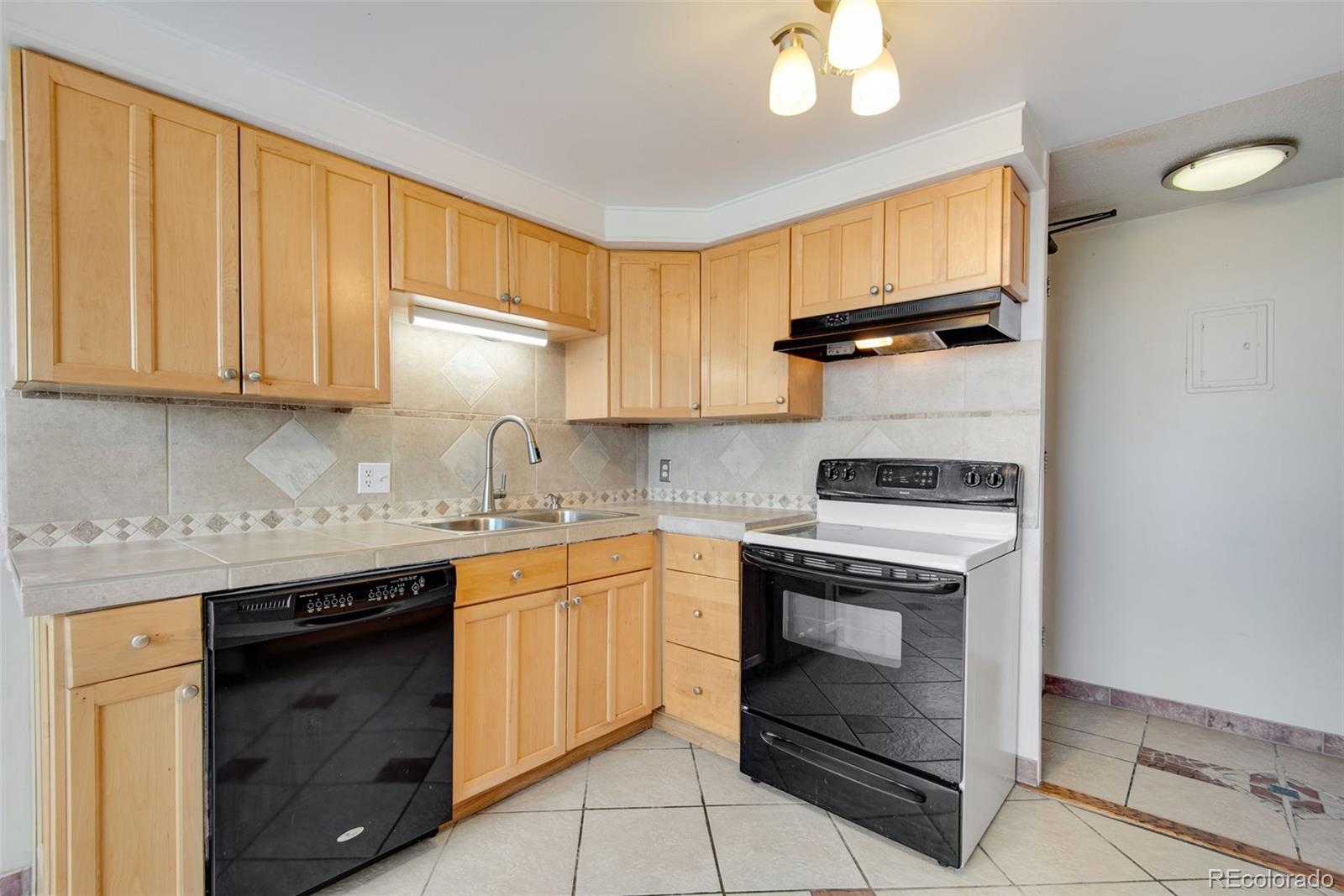 1155 N Ash Street Denver CO 80220