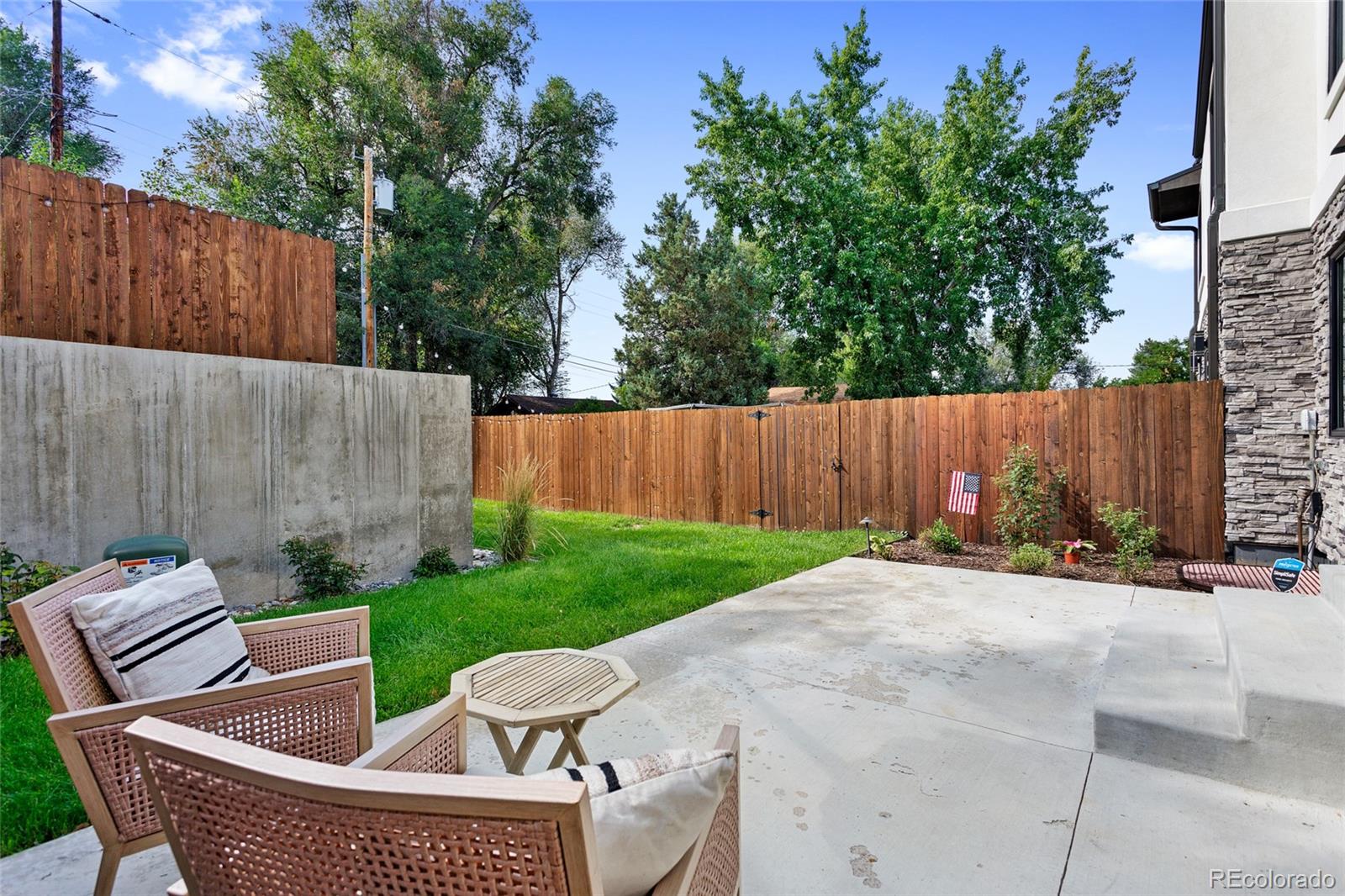 6085 S Sycamore Street Littleton CO 80120
