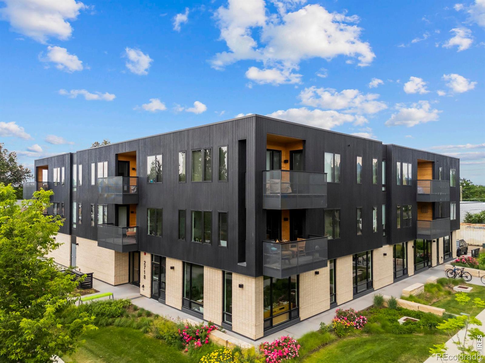 2718 Pine Street Boulder CO 80302