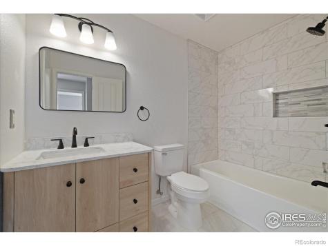 805 Summer Hawk Drive Longmont CO 80504