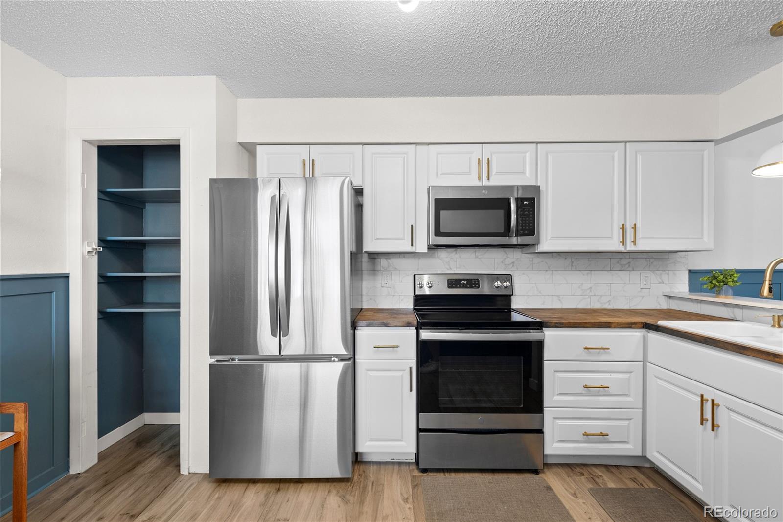 2330 E Fremont Avenue Littleton CO 80122