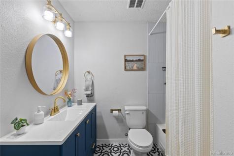 2330 E Fremont Avenue Littleton CO 80122