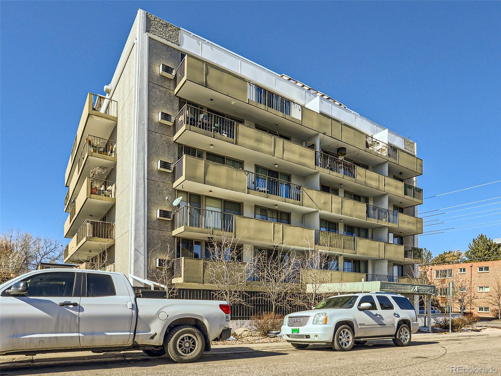 799 Dahlia Street Denver CO 80220