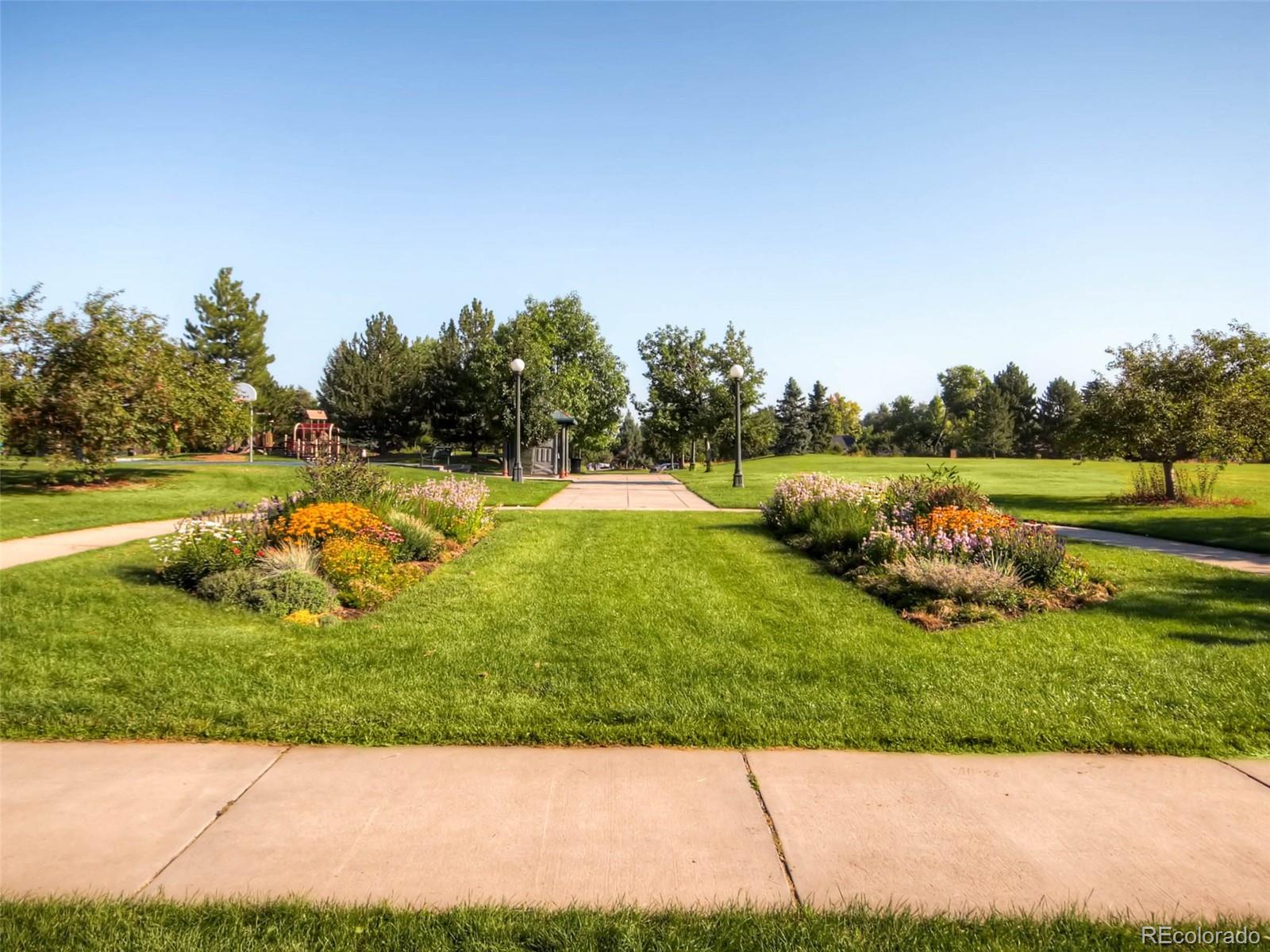 799 Dahlia Street Denver CO 80220