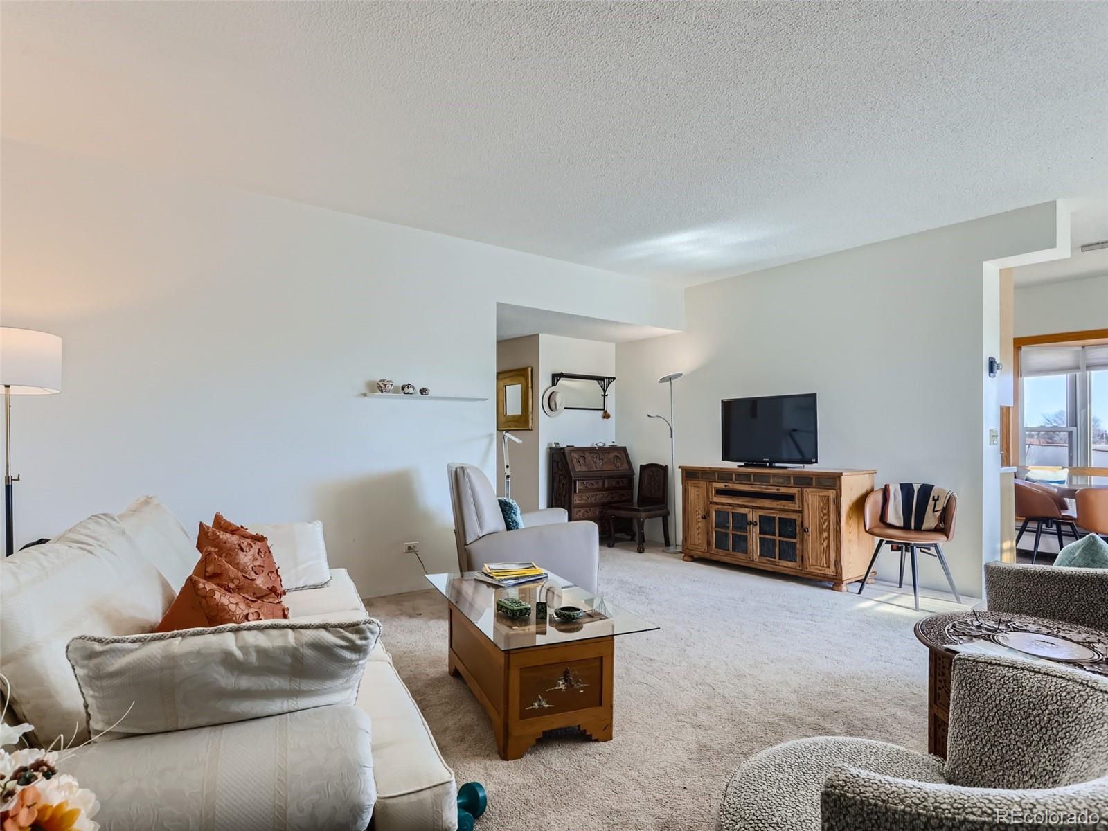 799 Dahlia Street Denver CO 80220