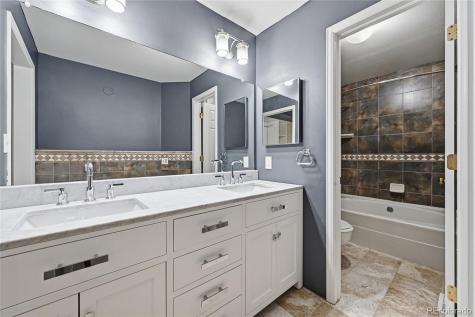 6761 S Ivy Way Centennial CO 80112
