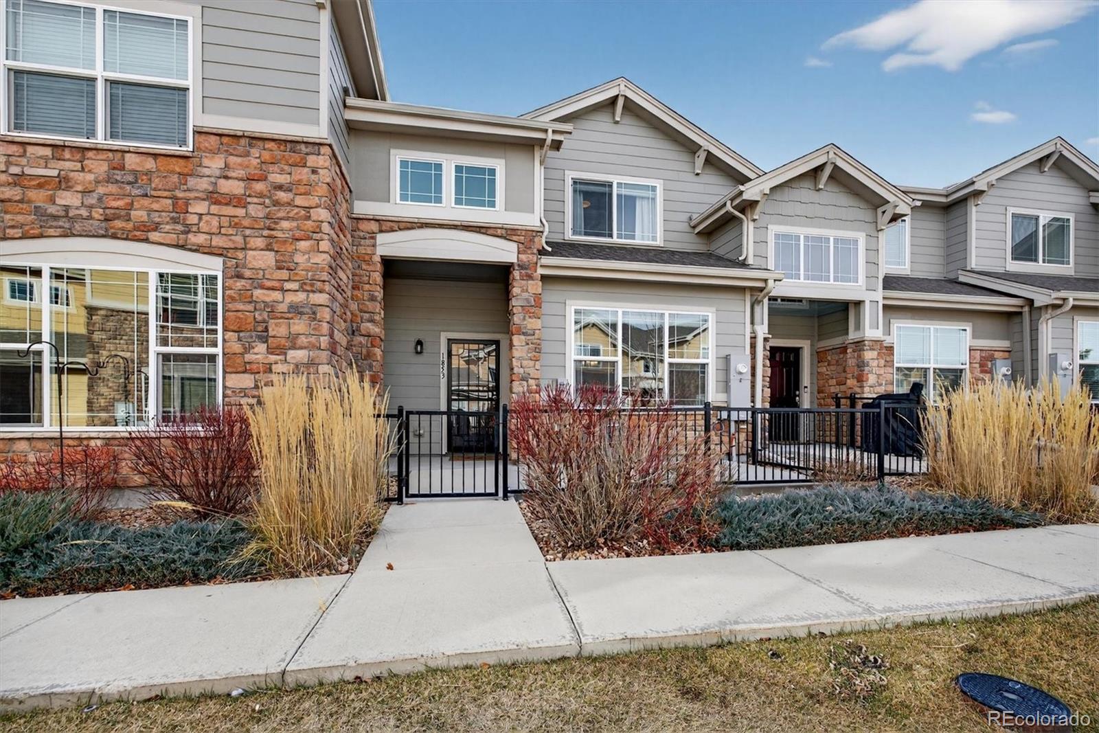 1853 S Buchanan Circle Aurora CO 80018
