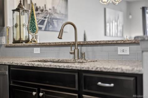 1853 S Buchanan Circle Aurora CO 80018