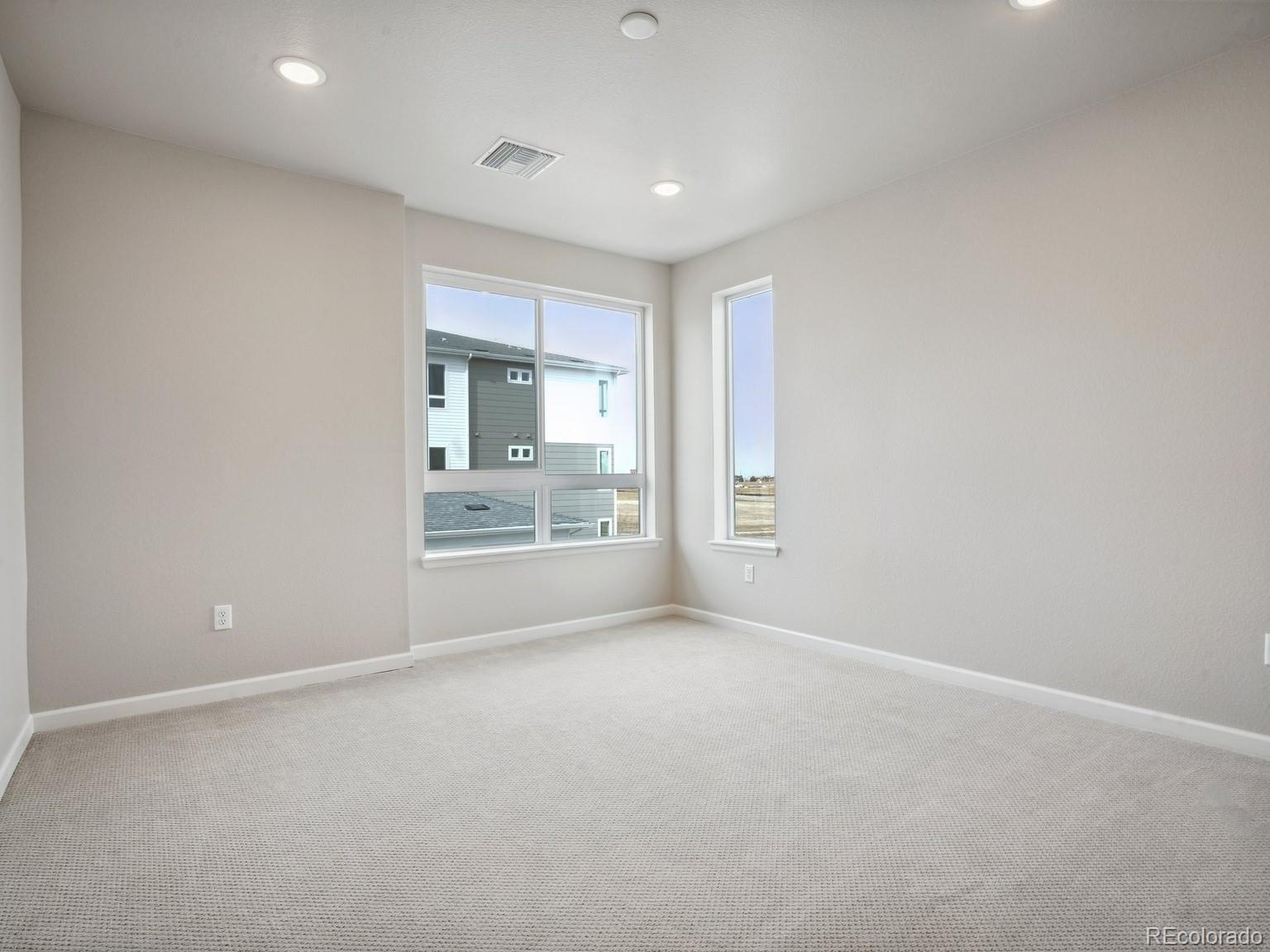 6153 N Ceylon Street Denver CO 80249