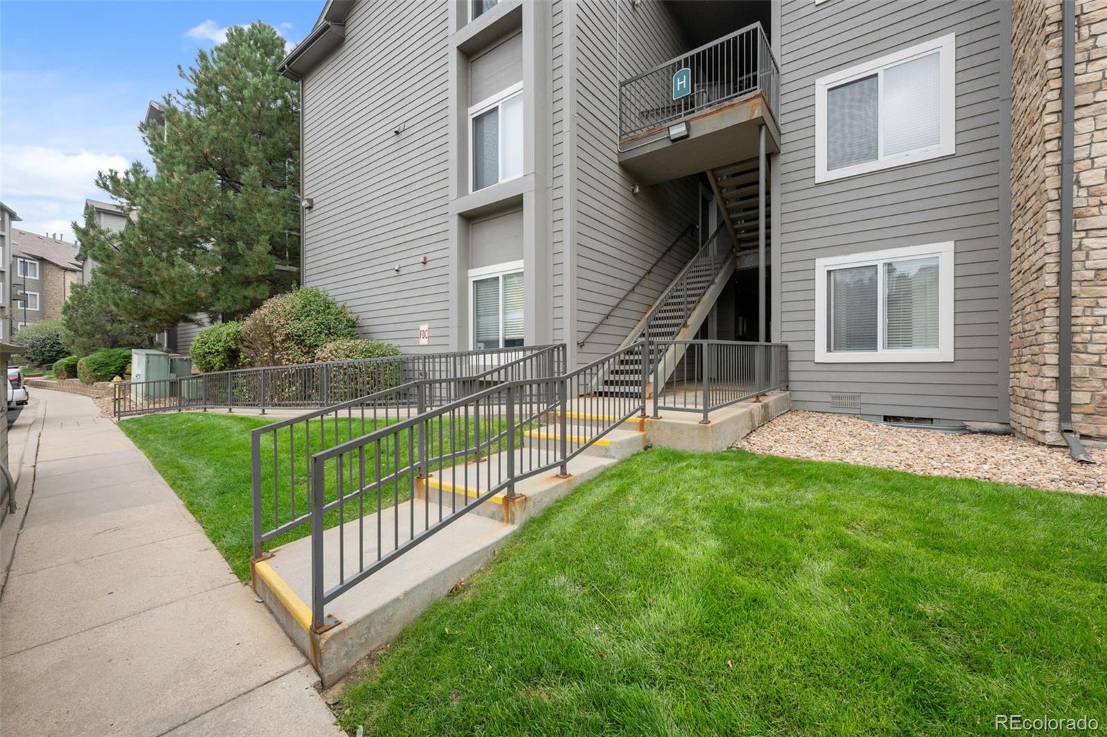 2575 S Syracuse Way Denver CO 80231