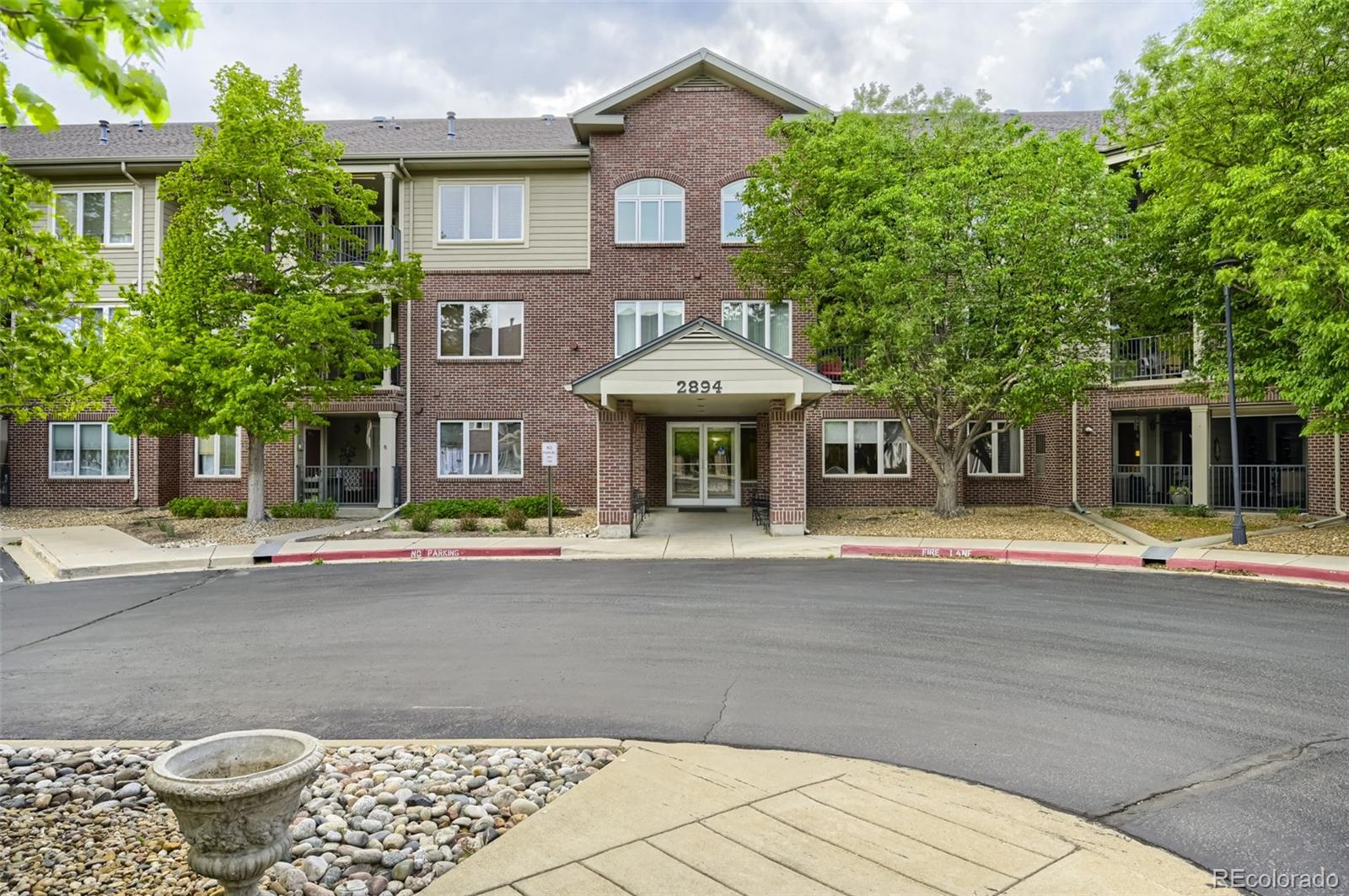 2894 W Riverwalk Circle Littleton CO 80123