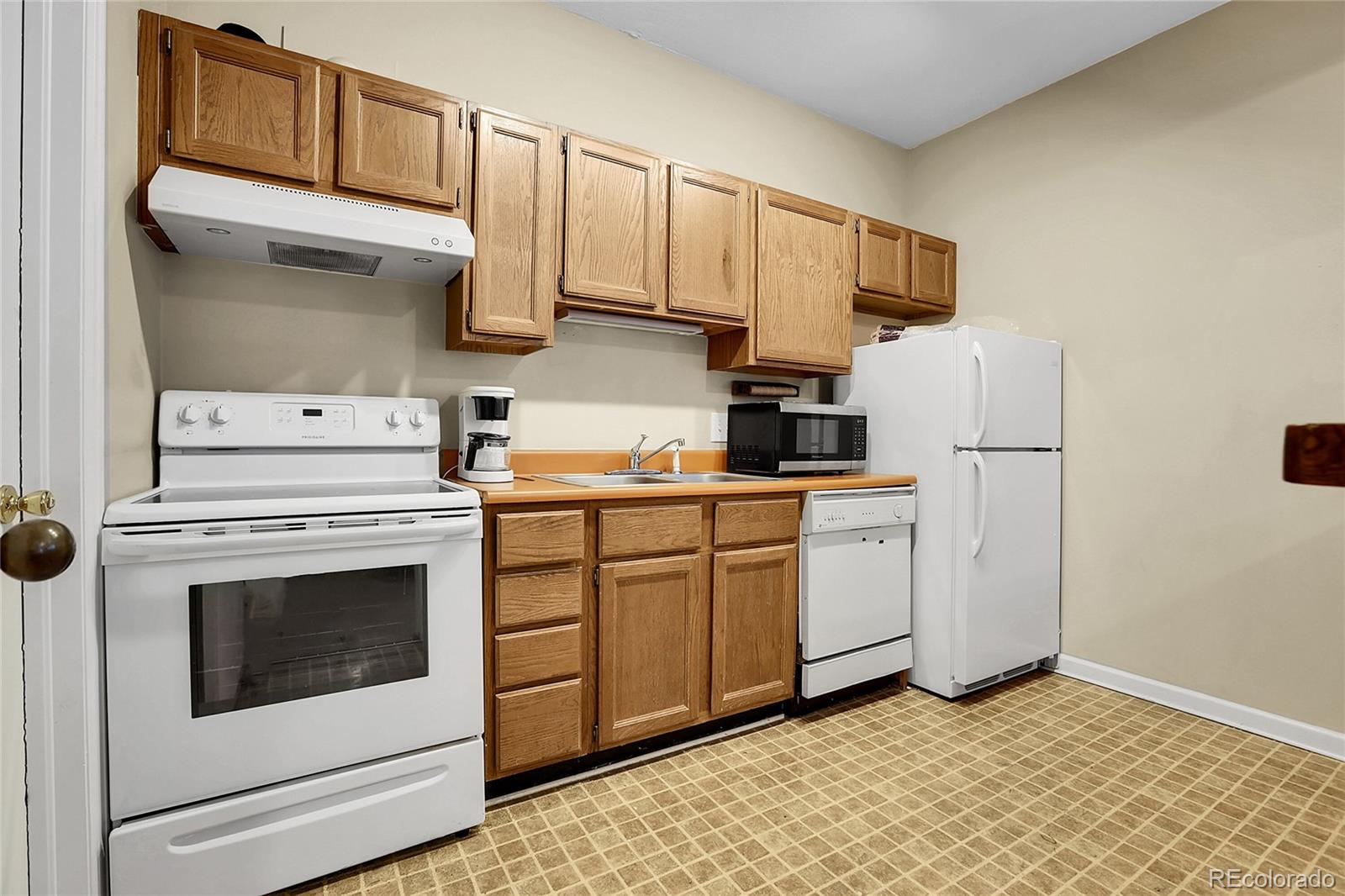 2301 E Fremont Avenue Centennial CO 80122