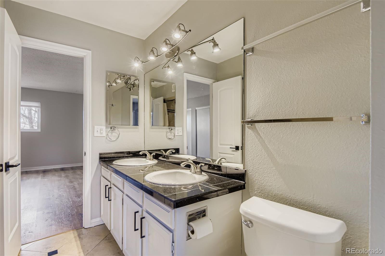 1060 S Parker Road Denver CO 80231