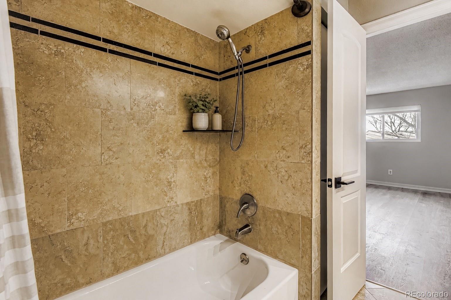 1060 S Parker Road Denver CO 80231