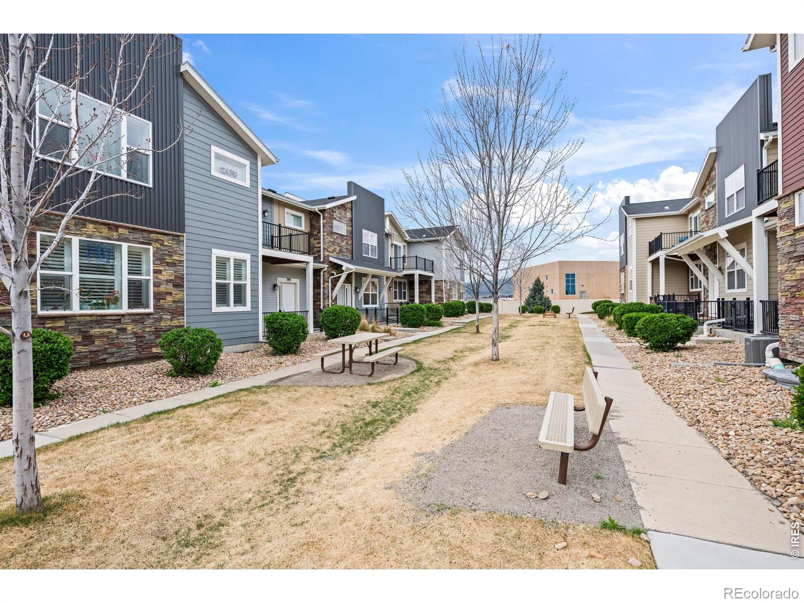 747 Robert Street Longmont CO 80503