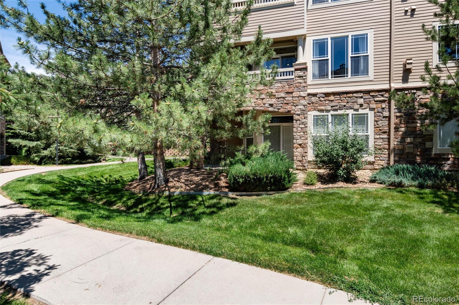 8465 S Holland Way Littleton CO 80128