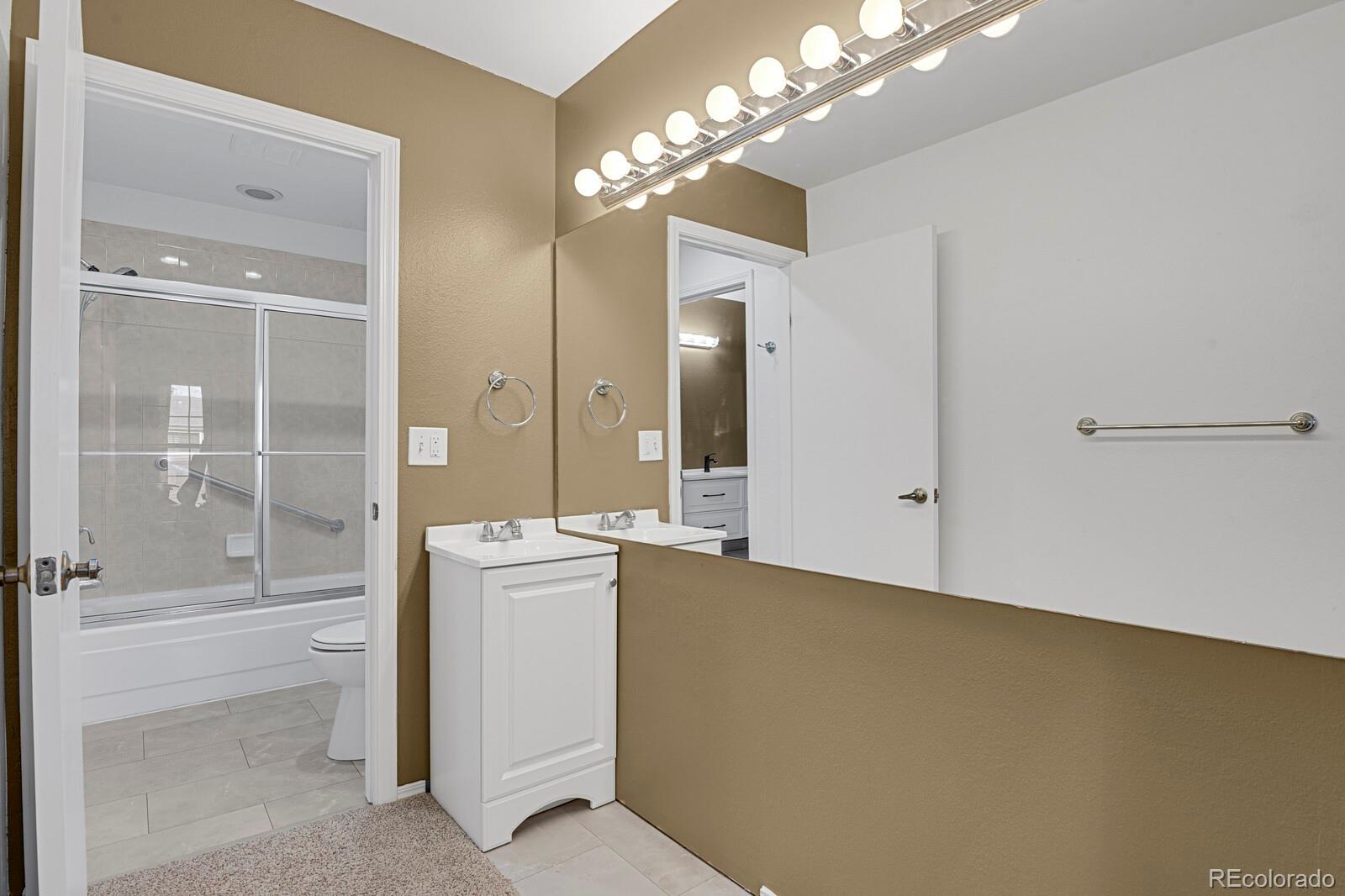 7925 W Layton Avenue Littleton CO 80123