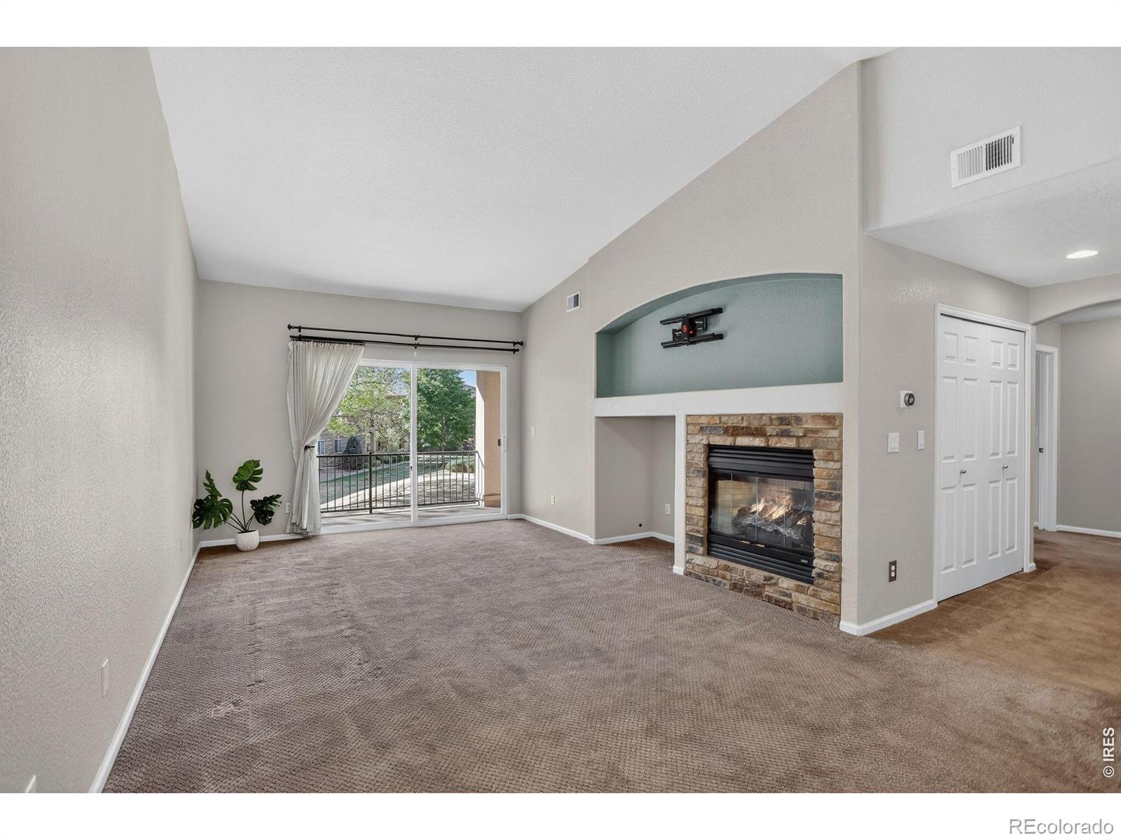 1703 Whitehall Drive Longmont CO 80504