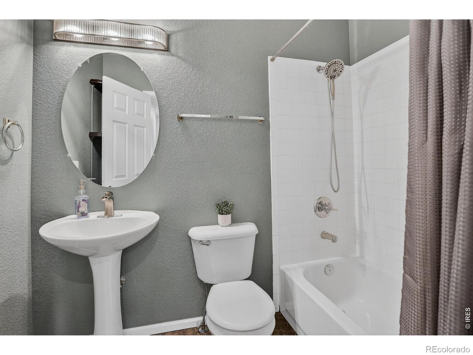 1703 Whitehall Drive Longmont CO 80504