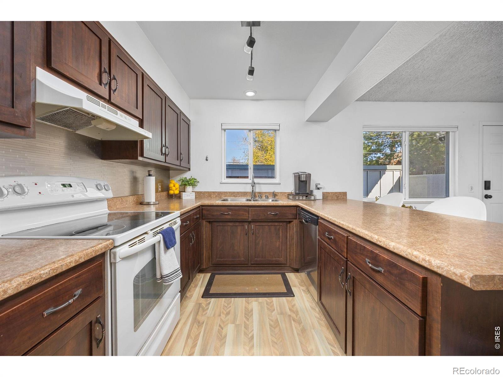 548 Vance Street Lakewood CO 80226