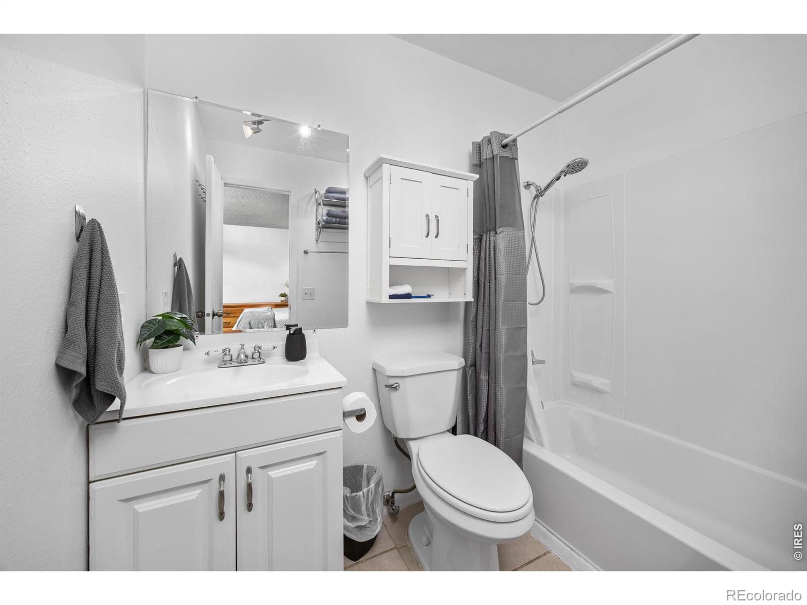 548 Vance Street Lakewood CO 80226