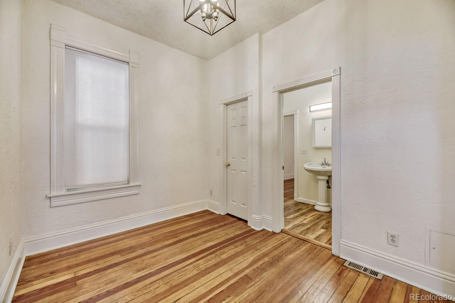 1940 W 33rd Avenue Denver CO 80211