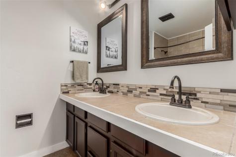 8337 S Upham Way Littleton CO 80128