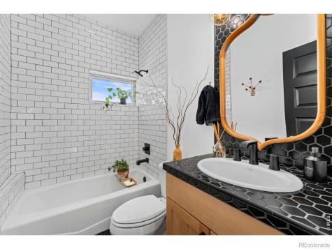 2018 Ionosphere Street Longmont CO 80504